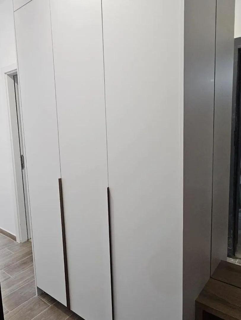 Bright Apartment Steps From The Shore Qerret
